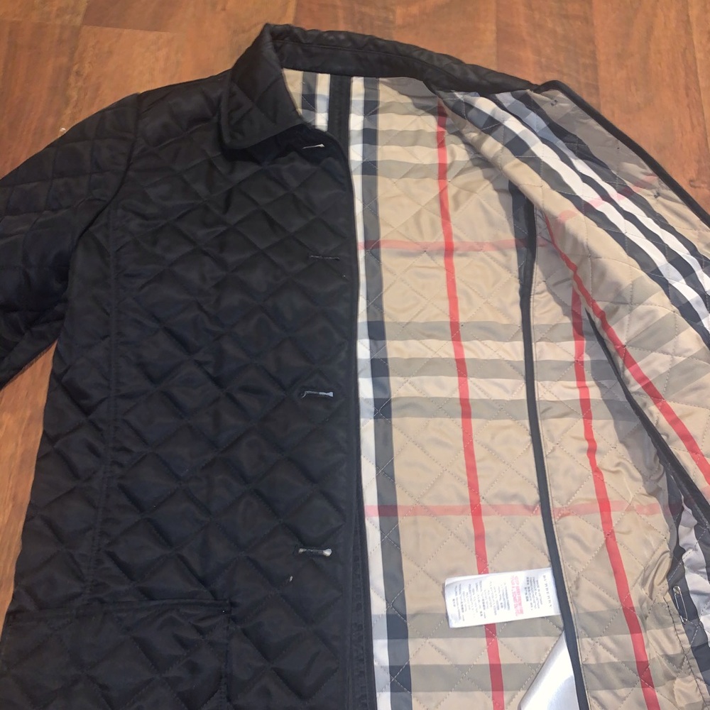 Black Burberry jacket size 14y (fits small adults) - Picture 6 of 11